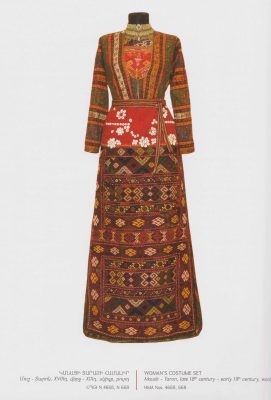 Taron_Mush_Women's costume_18th_19th centuries