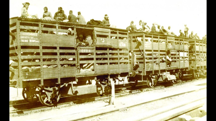 Armenians_deported_livestock wagons_1915 