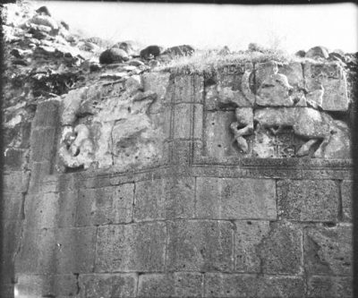 Cizre_Old Bridge_Details_Astrological relief carvings_May 1909