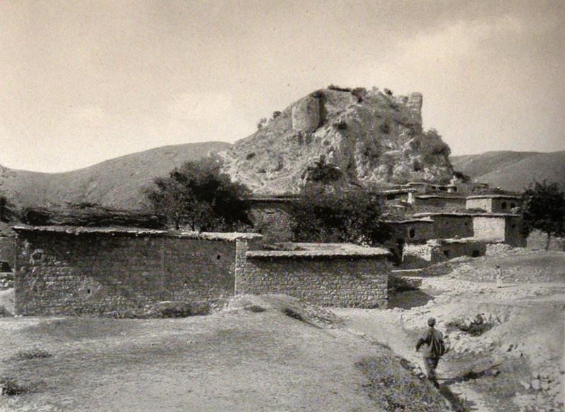 Sasun_Village Hazo:Hezu_Fortress