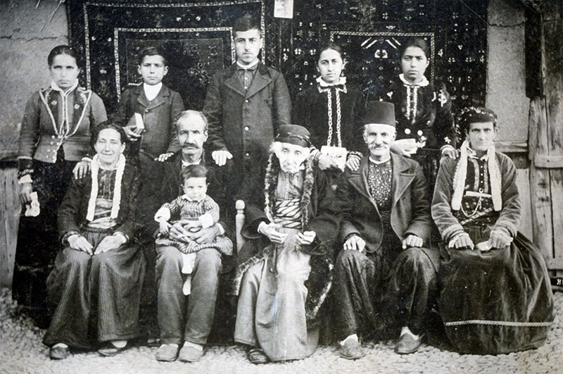 Akn_Egin_Armenian family_Halajian